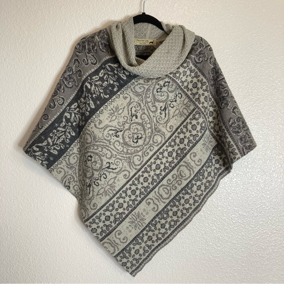 Peruvian Link Sweaters - Peruvian Link Alpaca Mix Print Cowl Neck Poncho Topper M
